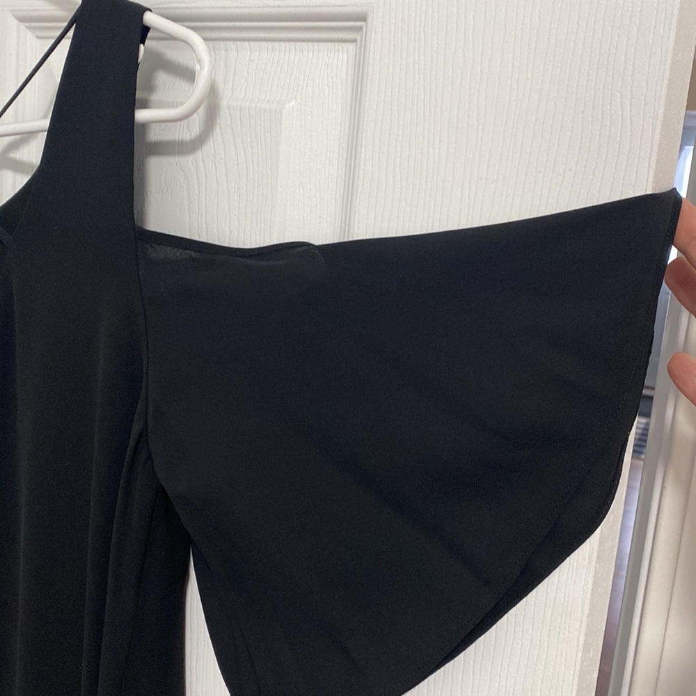 Black knee high dress. - Picture 3 of 5